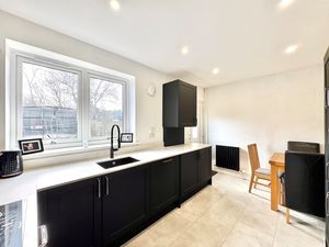 Photo 7- click for photo gallery